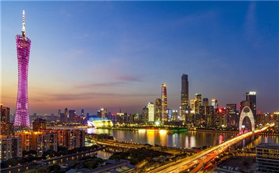 专业技师保证服务质量,提供全方位服务 专业技师保证服务质量,提供全方位服务